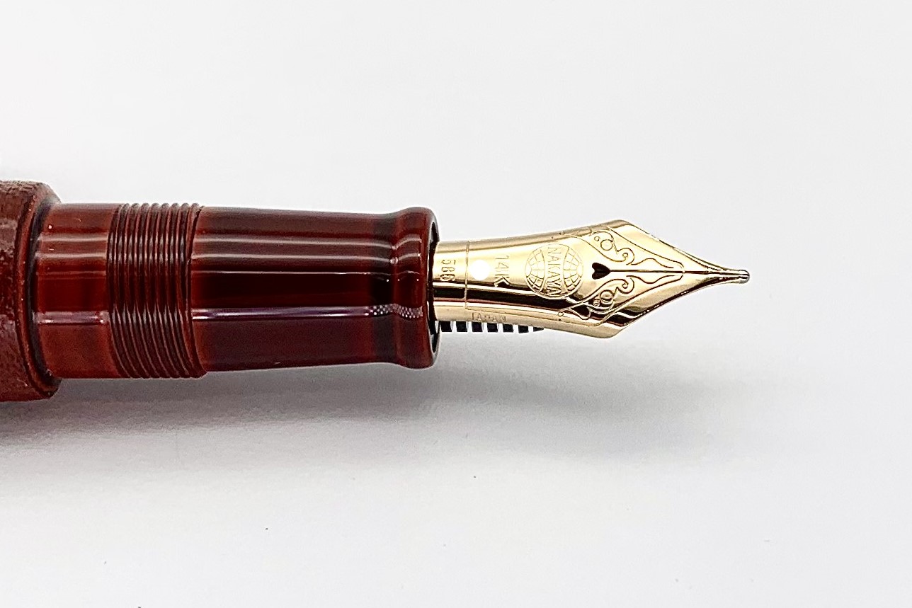 NakayaPiccoloLongWriterAkaTamenuriStringRolledModelFountainPenwithSwordStopper_J